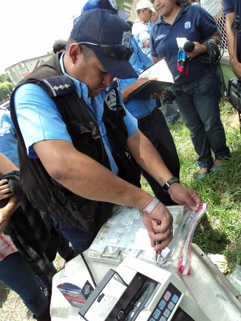 Oficiales de policia